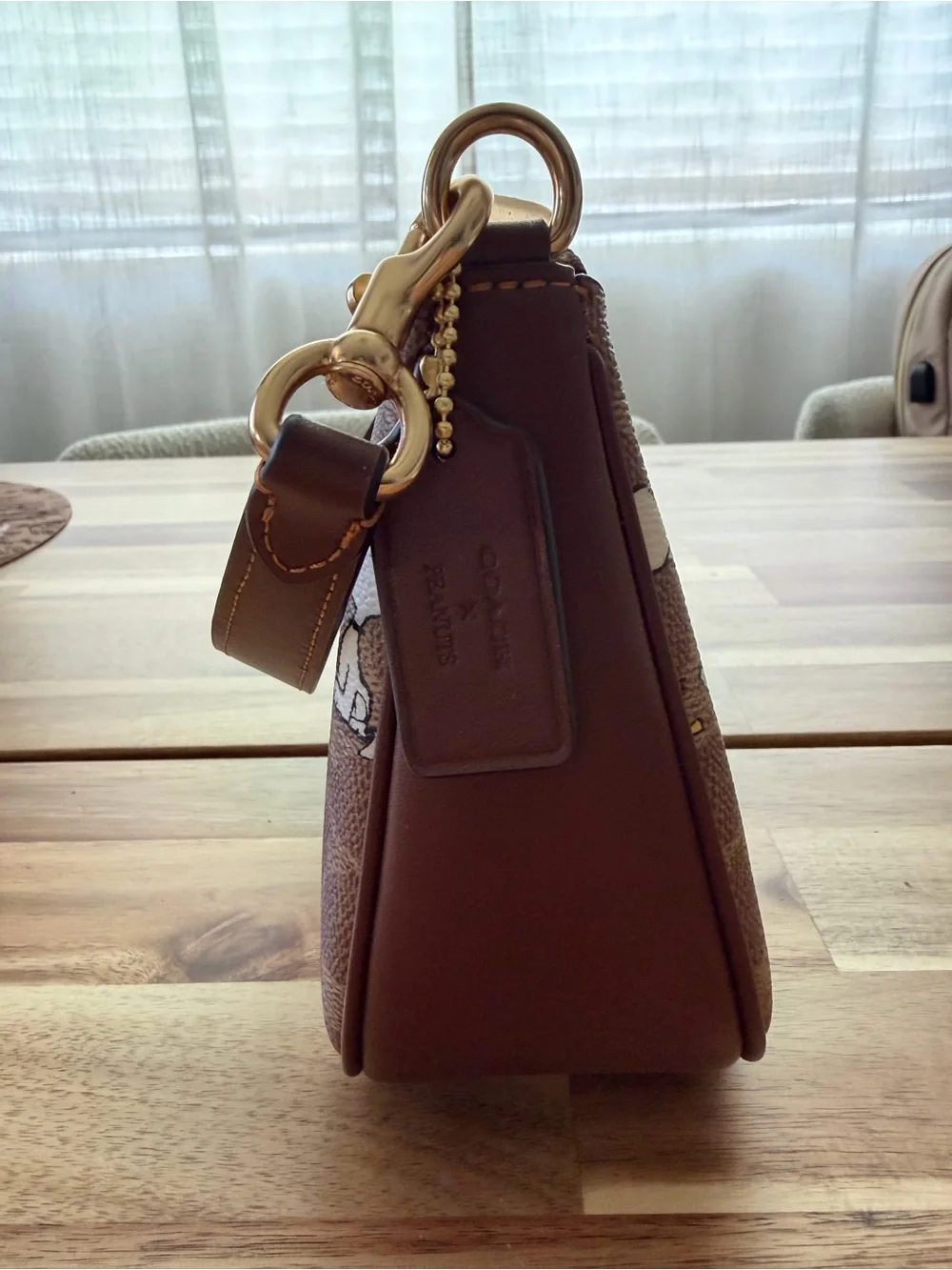 Coach x Peanuts Brown Snoopy Shoulder Bag with long strap - Picture 6 of 8